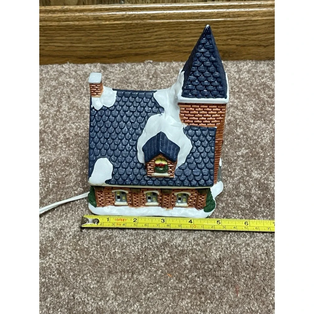 Trim A Home Blue Roof Church Lighted 1994 Plug‎ In Vintage Works Collectible
